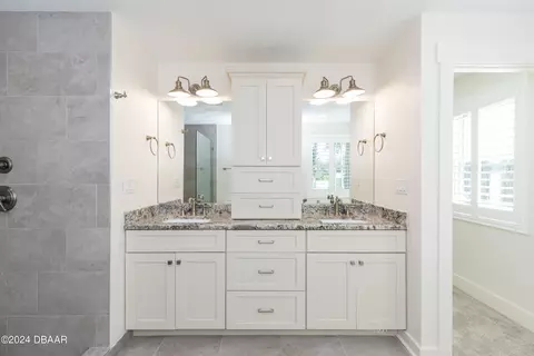Bath - 533 N Halifax Dr, Ormond Beach, FL 32176 photo 1 of 7