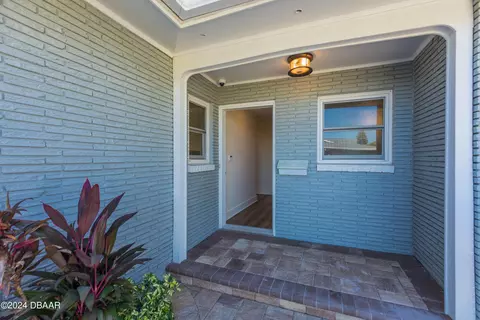 Exterior - 533 N Halifax Dr, Ormond Beach, FL 32176 photo 1 of 5