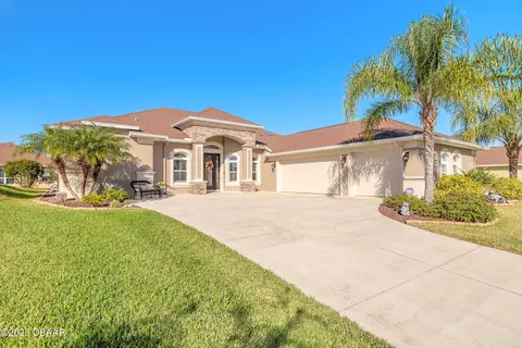 526 Campana St, New Smyrna Beach, FL 32168