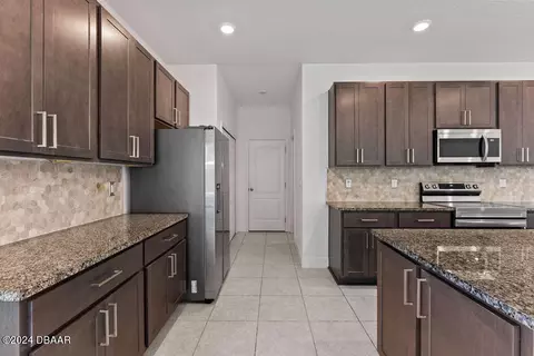 Kitchen - 62 Fawn Haven Trl, Ormond Beach, FL 32174 photo 2 of 4