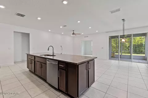 Kitchen - 62 Fawn Haven Trl, Ormond Beach, FL 32174 photo 4 of 4