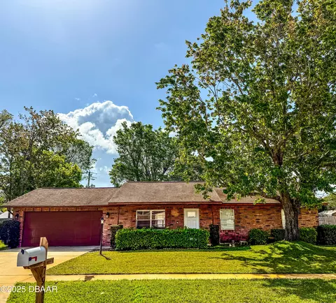 795 Aspen Dr, South Daytona, FL 32119