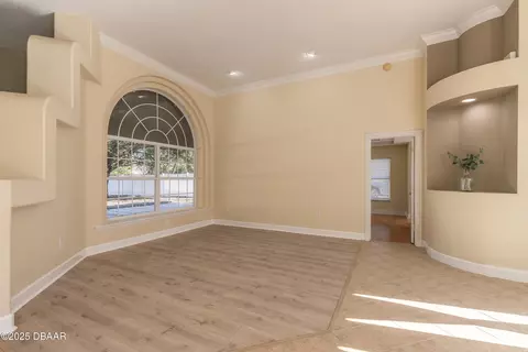 Living - 6 Wild Creek Way, Ormond Beach, FL 32174 photo 2 of 10