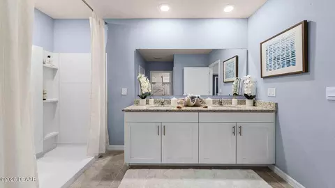 Bath - 52 Melogold Dr, Ormond Beach, FL 32174 photo 2 of 2