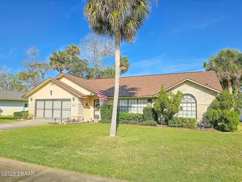 623 Ipswich Ln, Port Orange, FL 32127