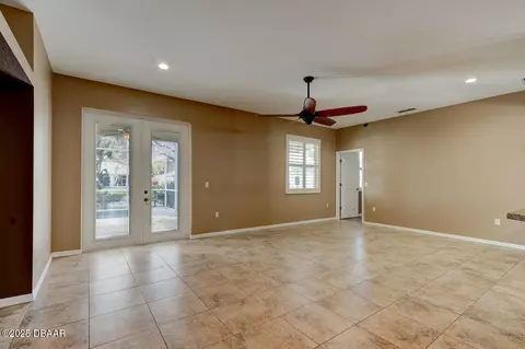 Living - 406 Central Mariners Dr, Edgewater, FL 32141 photo 3 of 5