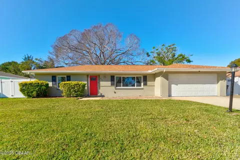 67 Raintree Dr, Port Orange, FL 32127