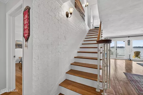 Entry Way - 482 Riverside Dr, Ormond Beach, FL 32176 photo 1 of 4