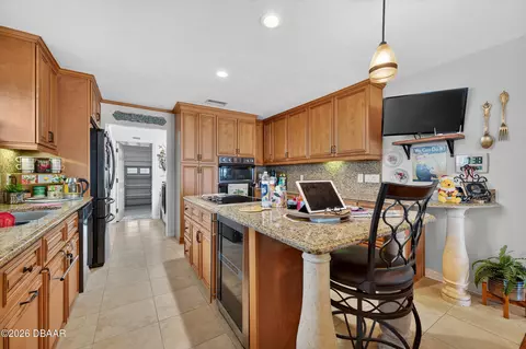 Kitchen - 482 Riverside Dr, Ormond Beach, FL 32176 photo 1 of 4