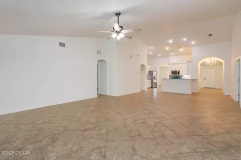 Living - 304 Chesham St, Ormond Beach, FL 32174 photo 6 of 8