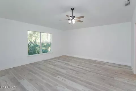 Living - 304 Chesham St, Ormond Beach, FL 32174 photo 8 of 8