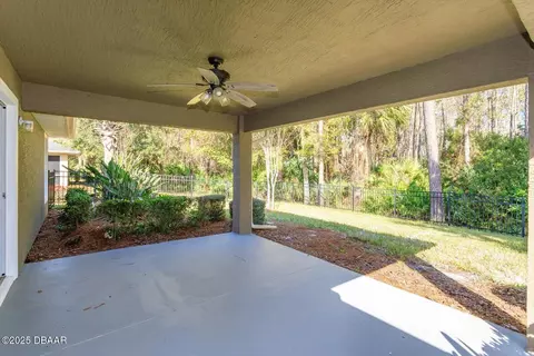 Exterior - 304 Chesham St, Ormond Beach, FL 32174 photo 2 of 5