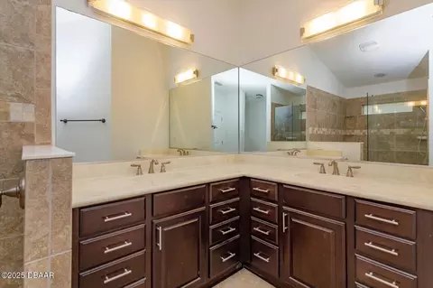 Bath - 304 Chesham St, Ormond Beach, FL 32174 photo 1 of 4