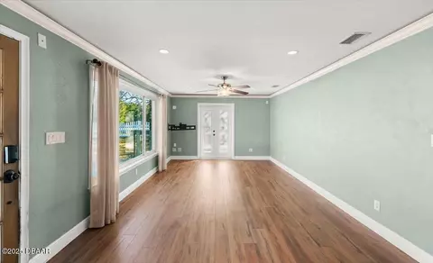 Living - 60 Hidden Hills Dr, Ormond Beach, FL 32174 photo 2 of 5
