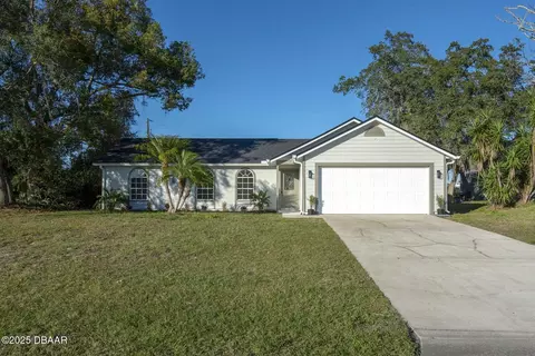 580 Tradewinds Dr, Deltona, FL 32738