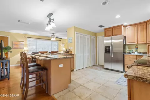 Kitchen - 1069 Indigo Rd, Ormond Beach, FL 32174 photo 2 of 8