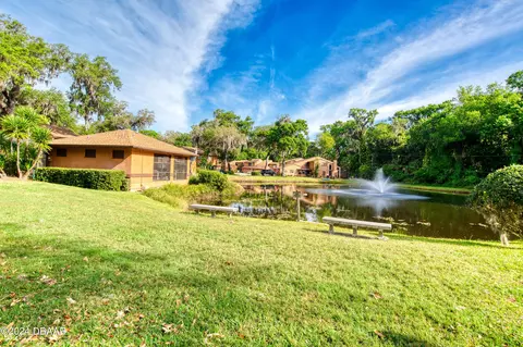 Exterior - 10 Park Pl, Ormond Beach, FL 32174 photo 11 of 30