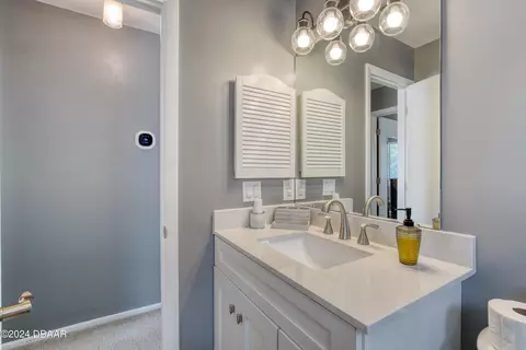 Bath - 10 Park Pl, Ormond Beach, FL 32174 photo 3 of 4