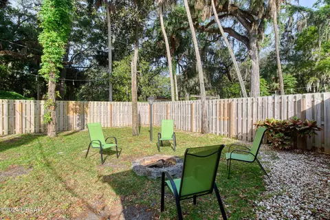 Exterior - 10 Park Pl, Ormond Beach, FL 32174 photo 15 of 30