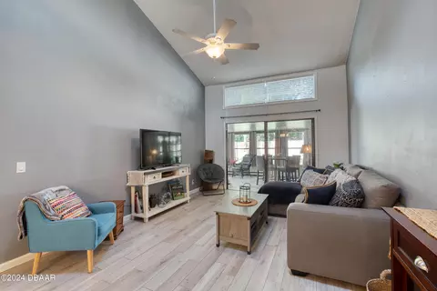 Living - 10 Park Pl, Ormond Beach, FL 32174 photo 1 of 1