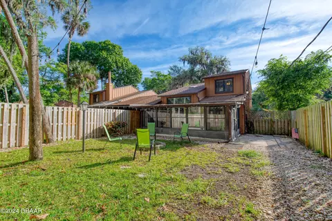 Exterior - 10 Park Pl, Ormond Beach, FL 32174 photo 19 of 30