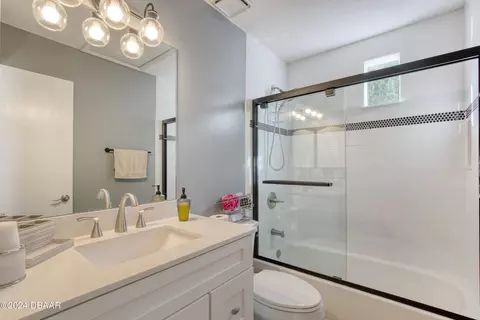 Bath - 10 Park Pl, Ormond Beach, FL 32174 photo 4 of 4