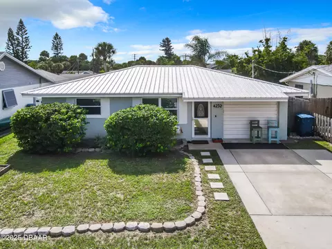 4232 Oriole Ave, Port Orange, FL 32127