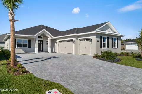 200 Fuchsia St, Daytona Beach, FL 32124