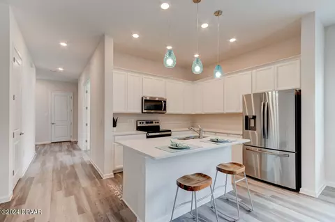 Kitchen - 3266 Bailey Ann Dr, Ormond Beach, FL 32174 photo 3 of 4