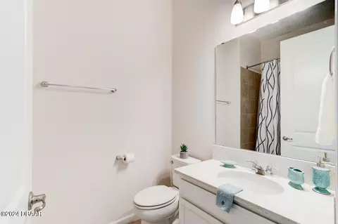 Bath - 3266 Bailey Ann Dr, Ormond Beach, FL 32174 photo 3 of 3