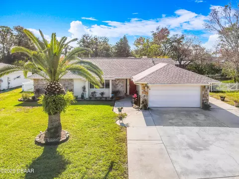 905 Chickadee Dr, Port Orange, FL 32127