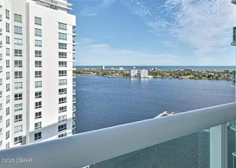 231 Riverside Dr, Daytona Beach, FL 32117