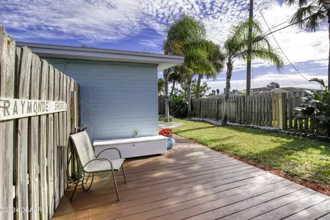 Exterior - 12 Raymonde Cir, Ormond Beach, FL 32176 photo 6 of 17