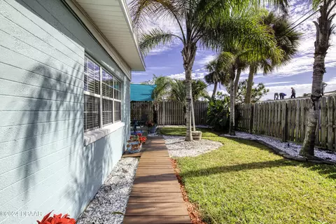 Exterior - 12 Raymonde Cir, Ormond Beach, FL 32176 photo 8 of 17