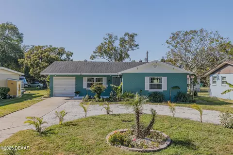328 Dubs Dr, Daytona Beach, FL 32117