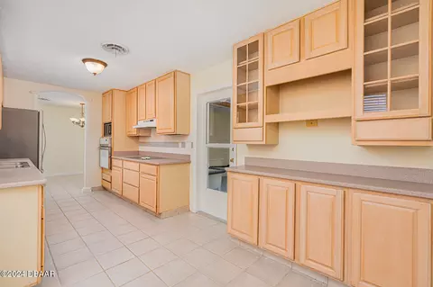 Kitchen - 103 Dawn Dr, Ormond Beach, FL 32176 photo 3 of 5