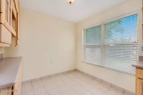 Dining - 103 Dawn Dr, Ormond Beach, FL 32176 photo 3 of 4