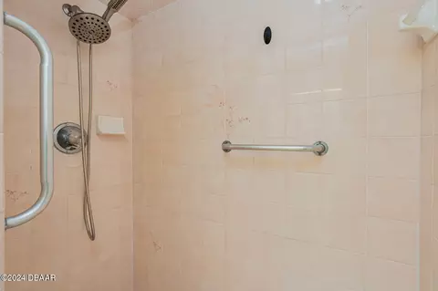 Bath - 103 Dawn Dr, Ormond Beach, FL 32176 photo 3 of 6