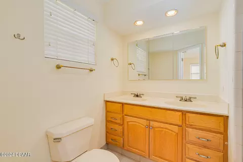 Bath - 103 Dawn Dr, Ormond Beach, FL 32176 photo 1 of 6