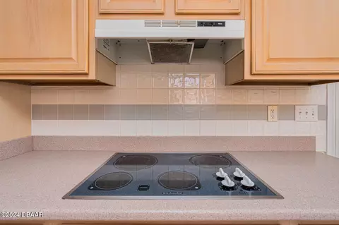 Kitchen - 103 Dawn Dr, Ormond Beach, FL 32176 photo 5 of 5
