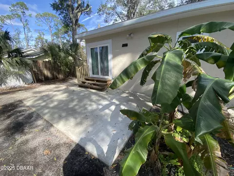Exterior - 1722 Palm Rd, Ormond Beach, FL 32174 photo 5 of 11