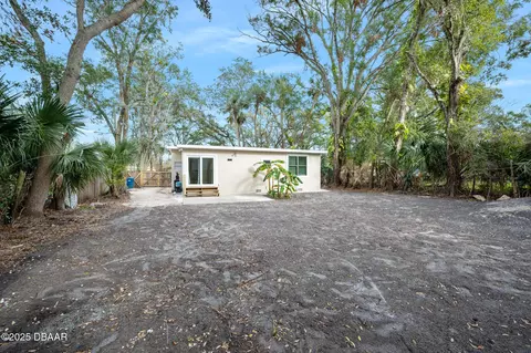 Exterior - 1722 Palm Rd, Ormond Beach, FL 32174 photo 7 of 11