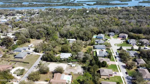 136 Arbor Ln, Edgewater, FL 32141 photo 3