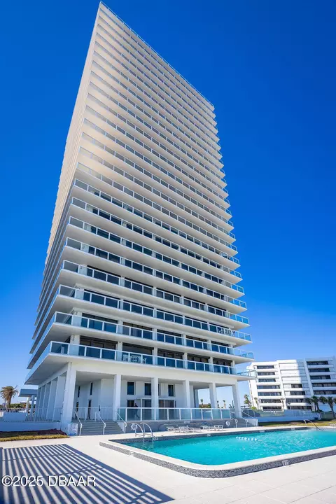 3000 N Atlantic Ave #17, Daytona Beach, FL 32118