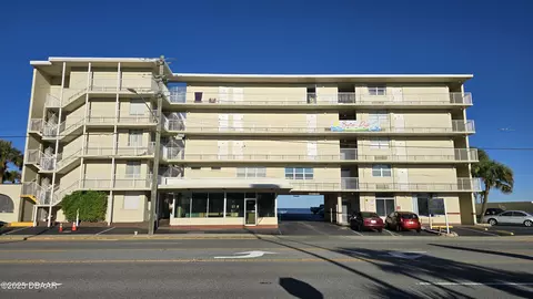 1233 S Atlantic Ave, Daytona Beach, FL 32118