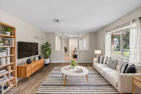 Living - 42 River Ridge Trl, Ormond Beach, FL 32174 photo 1 of 1