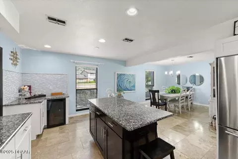 Kitchen - 137 Shady Branch Trl, Ormond Beach, FL 32174 photo 3 of 5