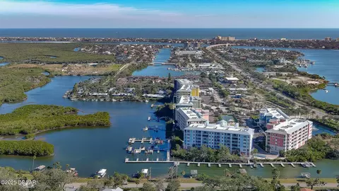 3 Riverwalk Dr #302, New Smyrna Beach, FL 32169