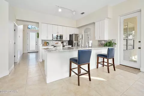 Kitchen - 36 Black Pine Way, Ormond Beach, FL 32174 photo 5 of 6