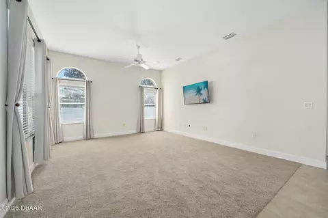 Living - 36 Black Pine Way, Ormond Beach, FL 32174 photo 6 of 10